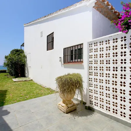 House With Direct Access And Community Pool, 別荘 *